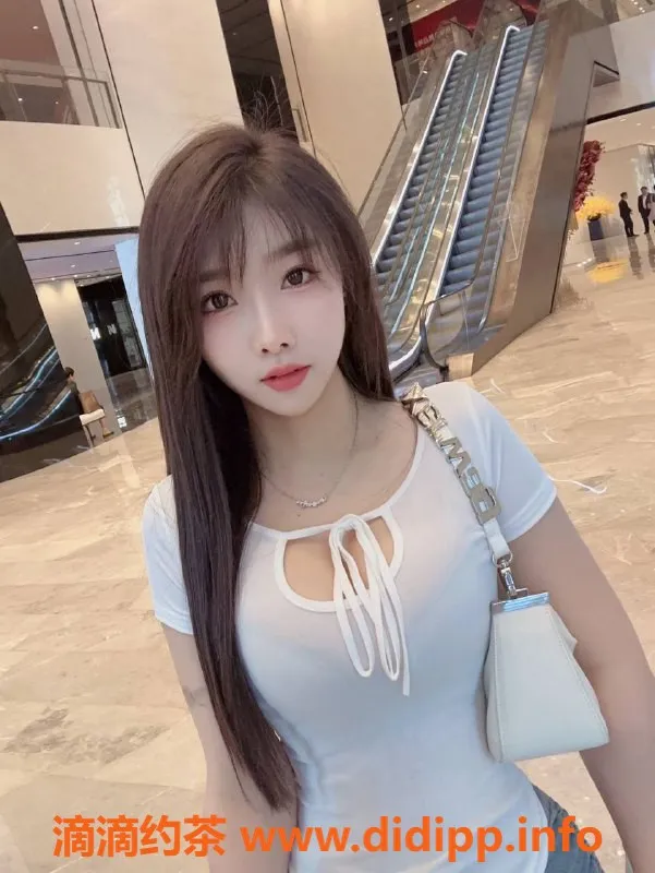 深圳楼凤-南山23岁秘技小姐，163cm 47kg 价格1300起