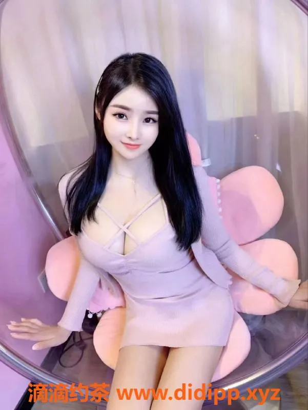 深圳楼凤-罗湖23岁，164厘米，93斤，34D美女私约