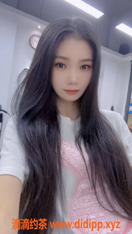 广州楼凤-广州天河霜儿，500元胸推鸳鸯浴体验