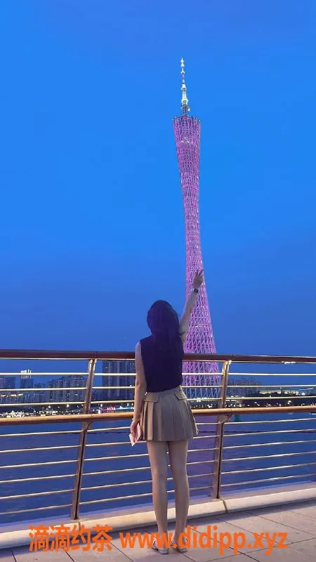 成都楼凤-武侯区佳柠御姐，身材火辣，超值6p