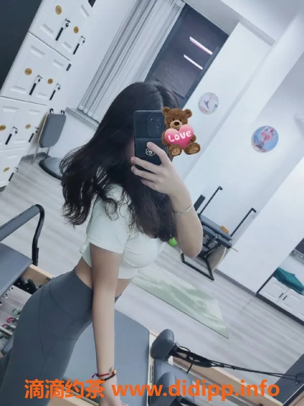 深圳楼凤资源信息,福田蕊儿18岁160cm纯天然，超高配合度服务