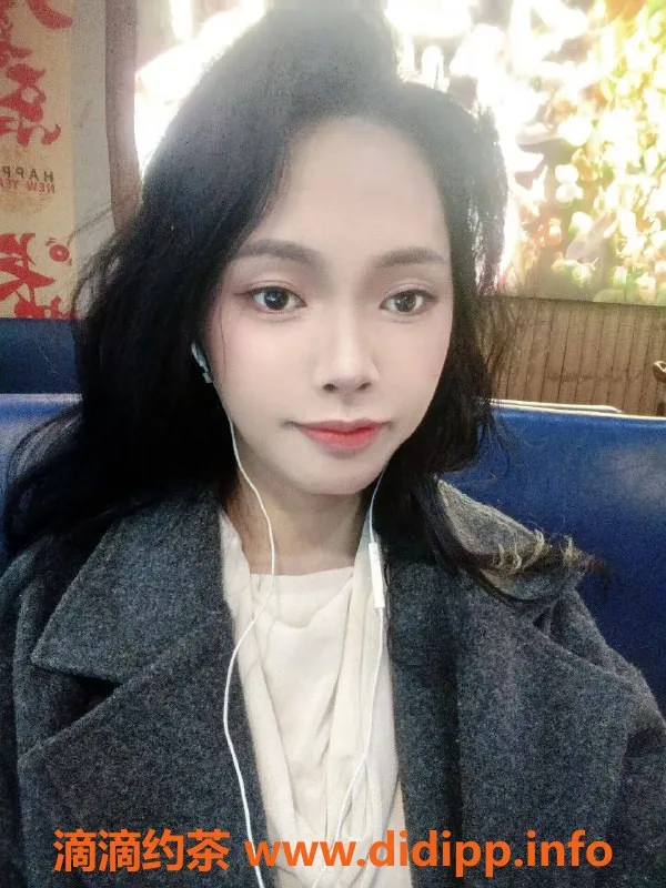 成都楼凤资源信息,成都嫩妹玲玲，22岁身高163，600元体验