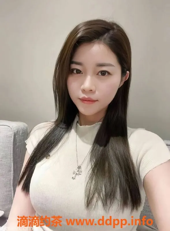 北京楼凤-湖南草房小雅，27岁E杯美艳陪伴