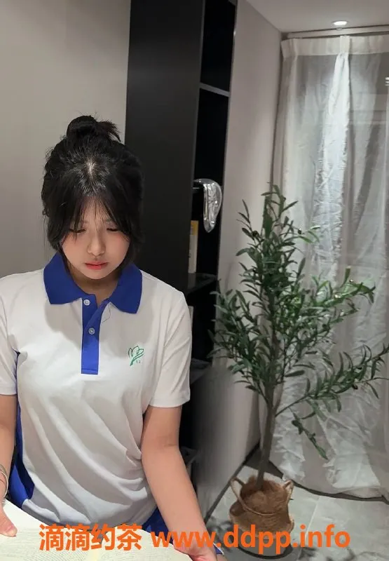 深圳楼凤-宝安可爱乖巧女孩，165cm/45kg/34C，服务热情