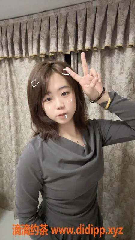 深圳楼凤-深圳19岁私约小姐，163cm，50kg，700p起