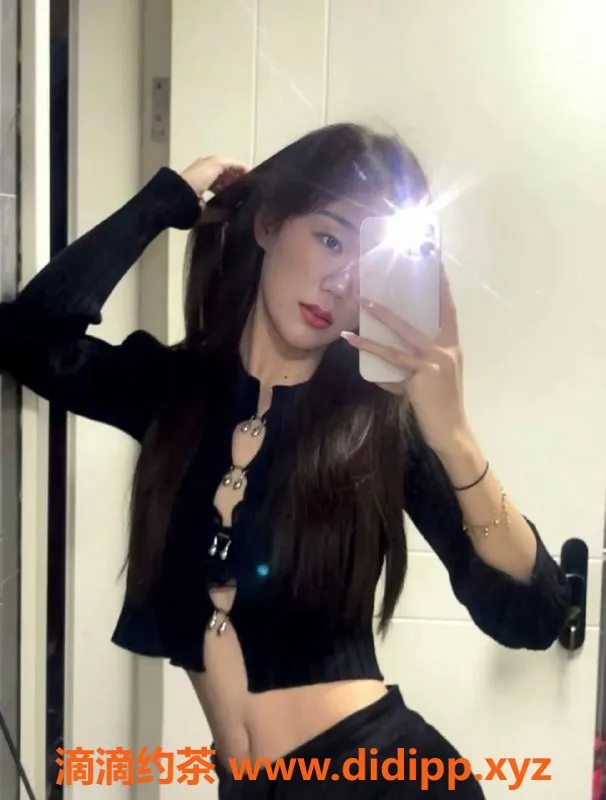 深圳楼凤-光明新区小小：23岁女友般服务，胸围36C