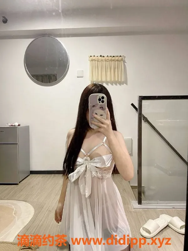 广州楼凤资源信息,广州天河小茶酱，700元享蛇吻服务