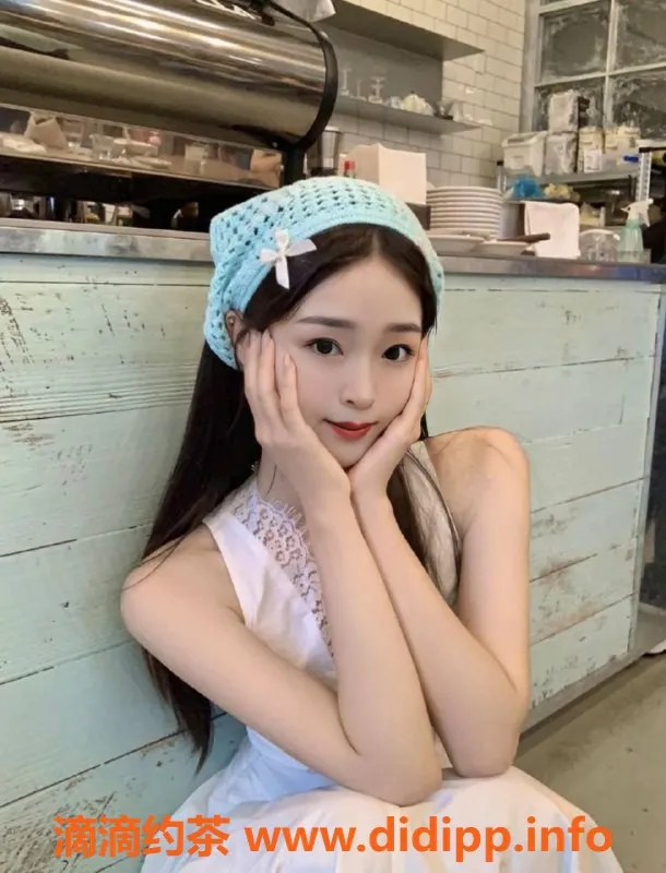 深圳楼凤-龙华柚子|161cm、43kg、甜美可爱，专业服务等你来享！