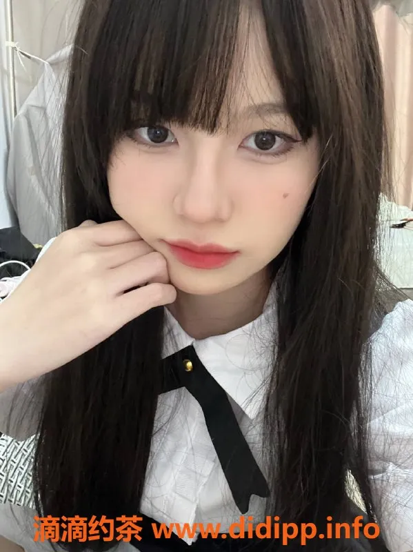 杭州楼凤-岭南妹子函函子，20岁身高165，温柔可爱