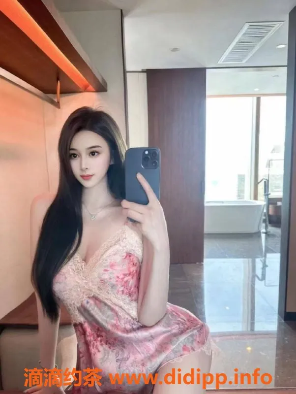 深圳楼凤资源信息,南山可爱乖巧美女，168cm，48斤，36D，1098元体验
