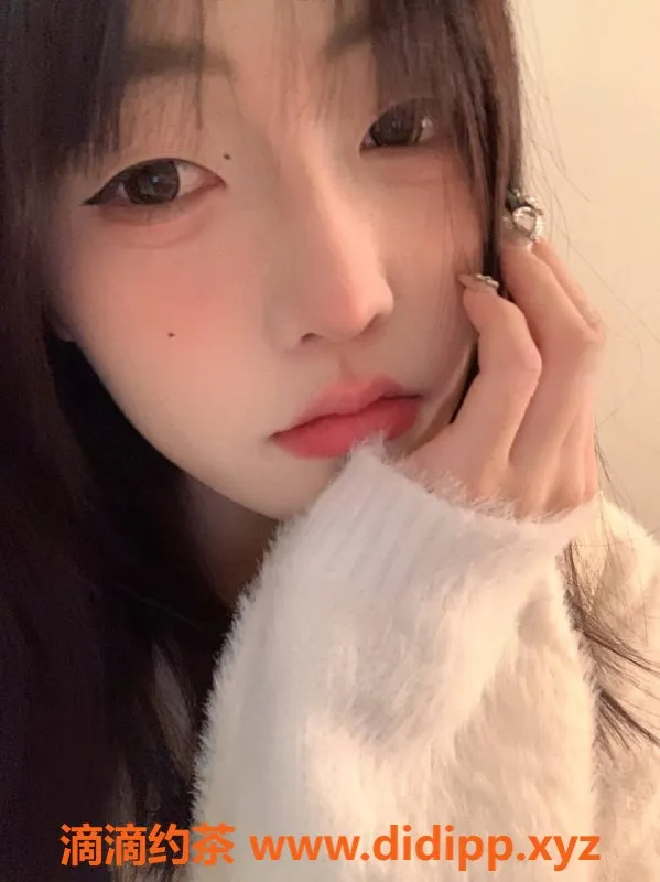 深圳楼凤-福田18岁私约，美腿160，清纯可爱等你来体验