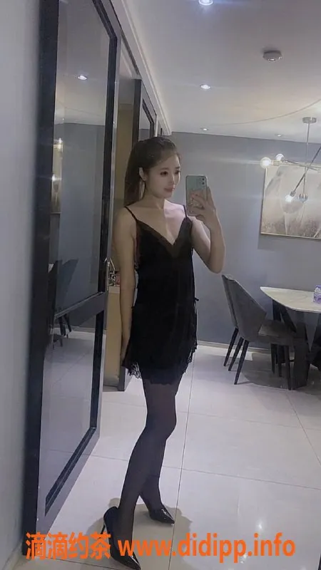 深圳楼凤资源信息,南山新人冰冰，170cm大C美女23岁超热情相伴