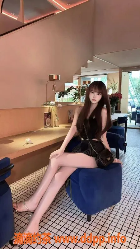 成都楼凤资源信息,春熙路19岁柔柔，170大长腿 săn腰，超值7p体验