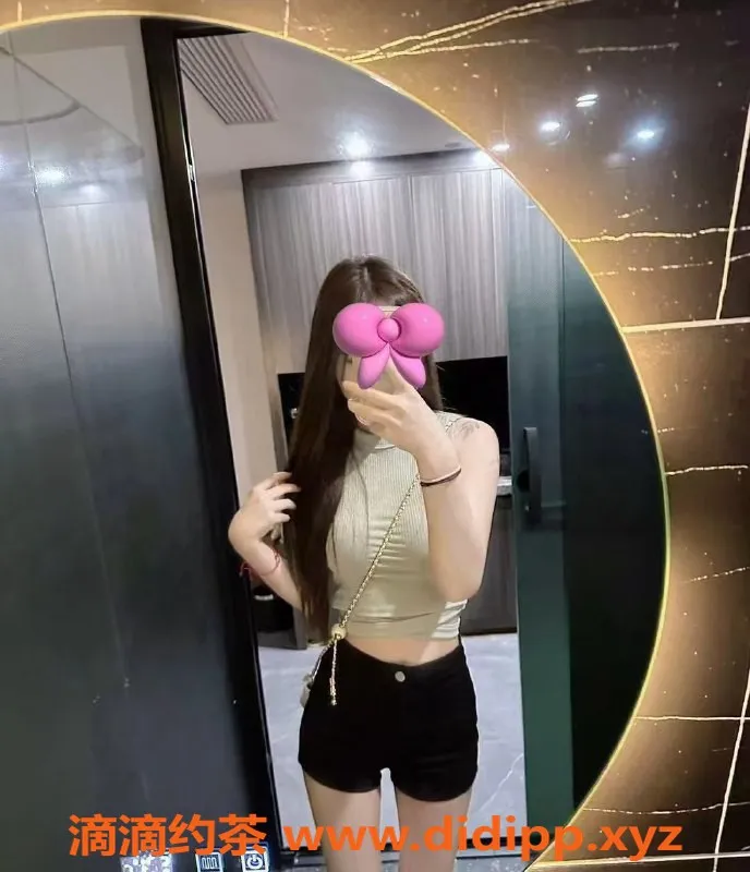 成都楼凤-春熙路19岁柔柔，170大长腿 săn腰，超值7p体验