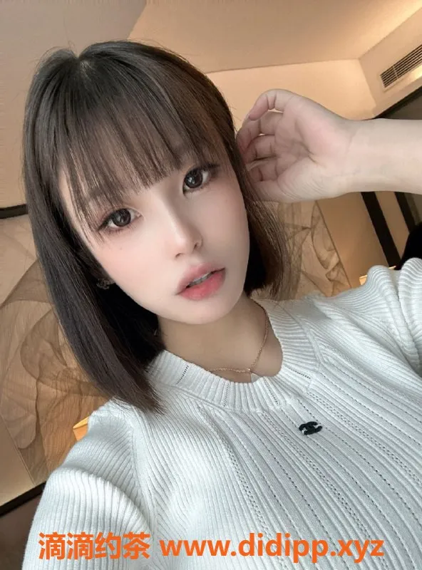 上海楼凤资源信息,黄浦艺名梓瑜，168cm，45kg，课费1300p起