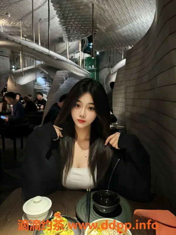 深圳楼凤-南山清纯小女友，完美身材，制服诱惑