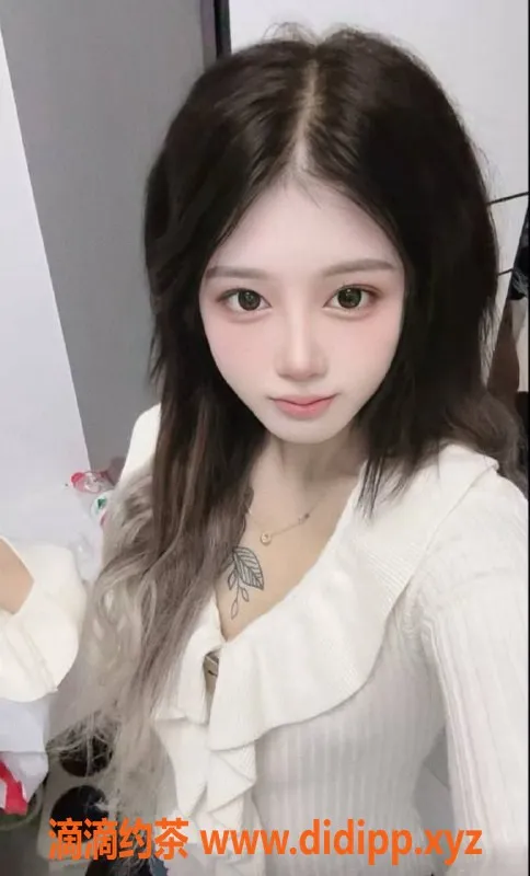 长沙楼凤-雨花区小赵，19岁165cm C罩杯，服务多样