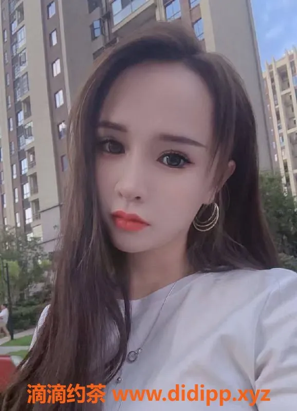 广州楼凤-广州天河乐乐，700元体验鸳鸯浴！