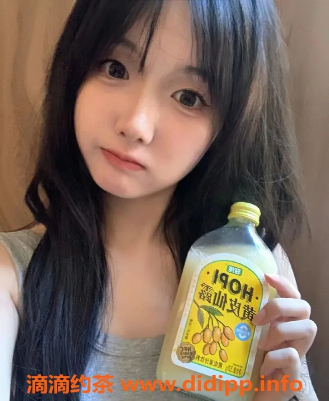 深圳楼凤资源信息,深圳龙华小新，嫩妹大胸高颜值，私聊咨询