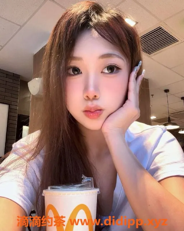 深圳楼凤-深圳福田小莹，168cm/45kg/C罩杯，服务优质