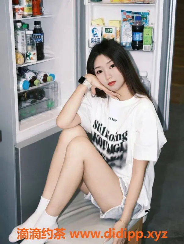 深圳楼凤-南山丸子，800元服务，69口爆尽享快感