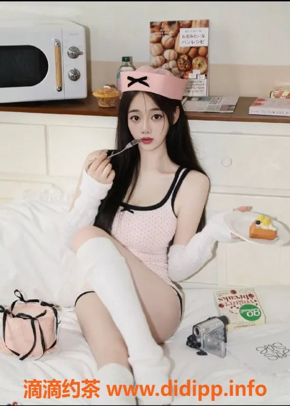 深圳楼凤-南山清纯小女友，制服诱惑服务，1p只需1098