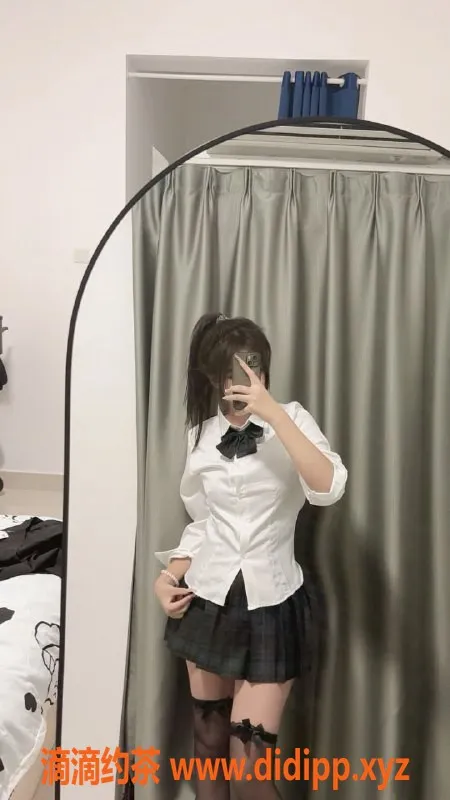 深圳楼凤资源信息,龙岗梦星老师，1000起，制服丝袜服务