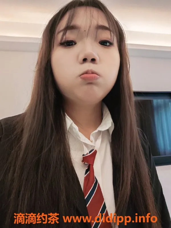 北京上门服务-19岁成都妹子一非，169cm超软C+，1600玩80分钟