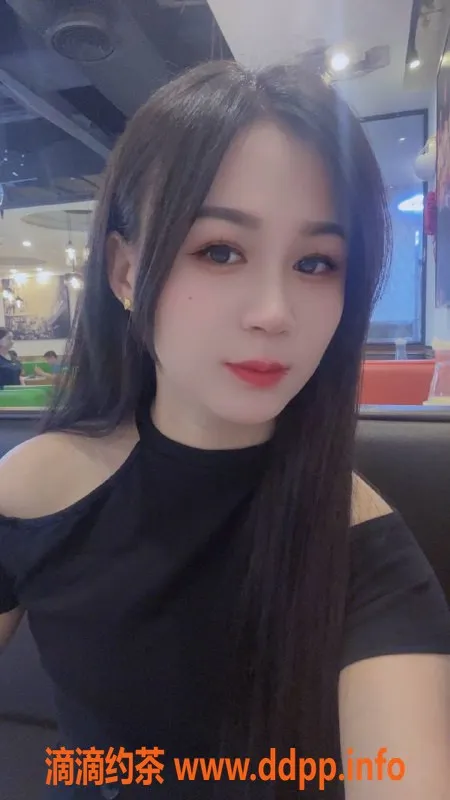 深圳楼凤-龙岗悠悠，550元口爆足交服务，超值体验！