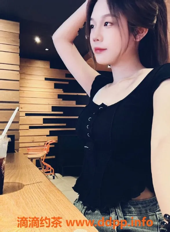 广州楼凤-广州天河小蜜桃，水中箫69式等你来体验