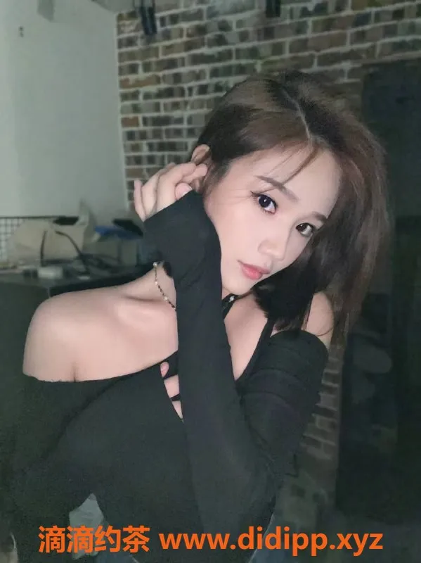 广州楼凤-海珠小菲，8P夜课大长腿御姐等你来约