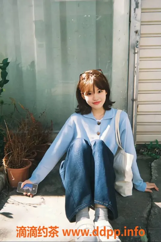 深圳楼凤-福田洛洛，1300元鸳鸯浴和激情服务等你来享受！