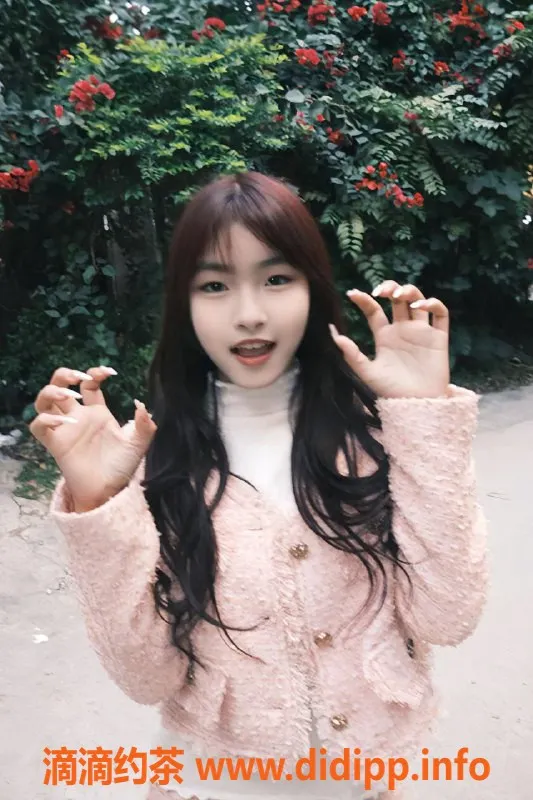 深圳楼凤-宝安米可儿，舌吻69服务850起