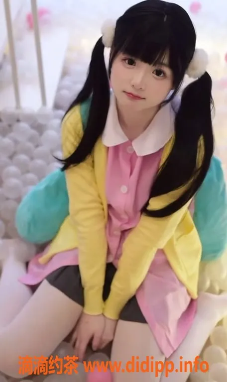 上海楼凤-黄浦小鹿酱，165身高C胸，2000元服务等你体验