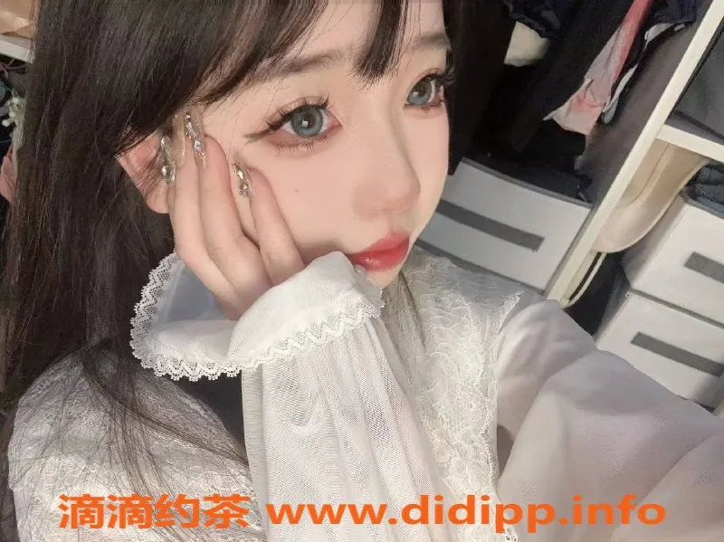 深圳楼凤-福田胡桃，1200元起，提供舌吻与COS服务