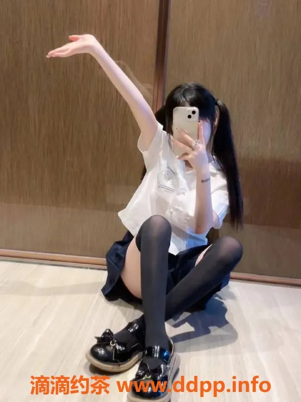 深圳楼凤-福田胡桃，1200元起，提供舌吻与COS服务