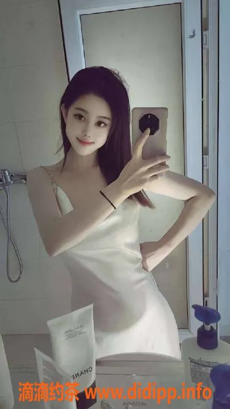 广州楼凤-广州天河叶颂伊，750元享受深喉服务