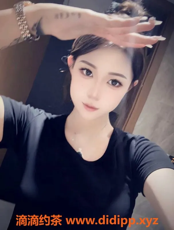 广州楼凤-广州天河夏浅浅，900元胸推臀推服务等你体验！