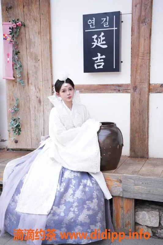 深圳楼凤-南山懒猫，1388p起，陪浴舌吻服务