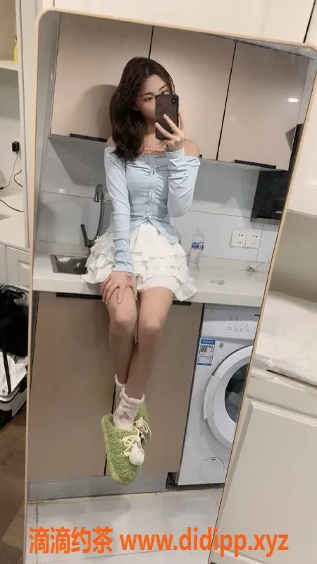 成都楼凤-点点，160cm 整体活泼，胸围A，服务态度佳