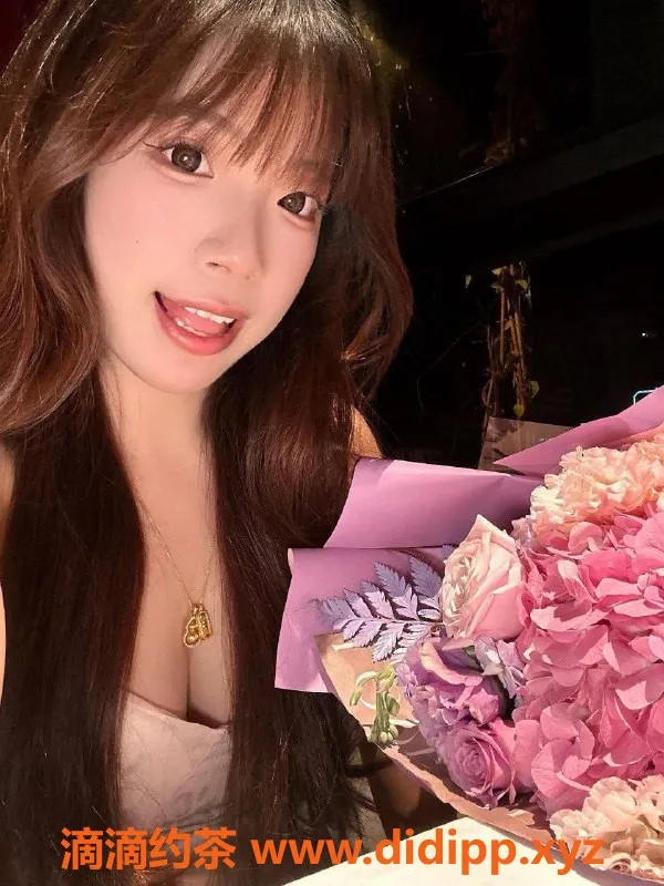 广州楼凤-广州天河艺名糖糖，700起，舌吻胸推体验