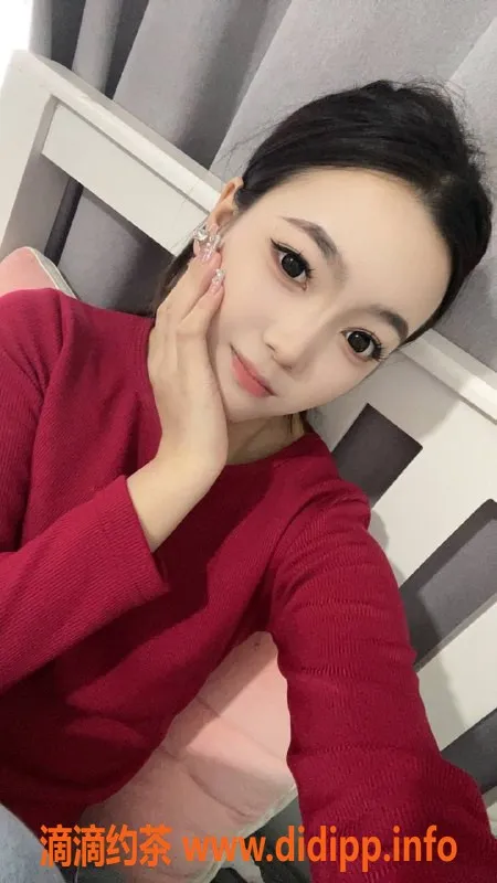 广州楼凤-广州天河可乐儿，超值体验69式与鸳鸯浴