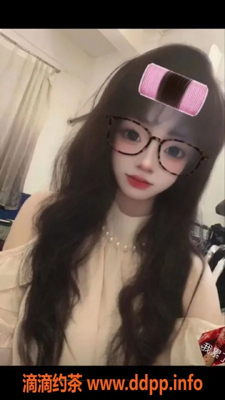 广州-广州天河嫩妹苏晨曦，750元体验舌吻服务