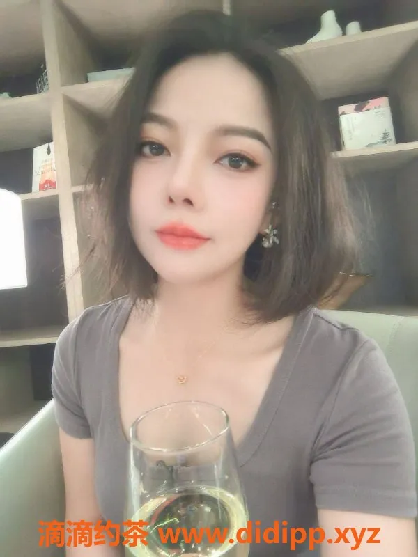 广州楼凤-广州天河娜娜，600元享受69式私密服务