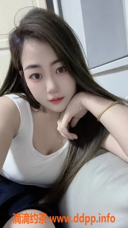 北京楼凤-朝阳雨珊，26岁165cm，臀翘女友，超值1000/p服务