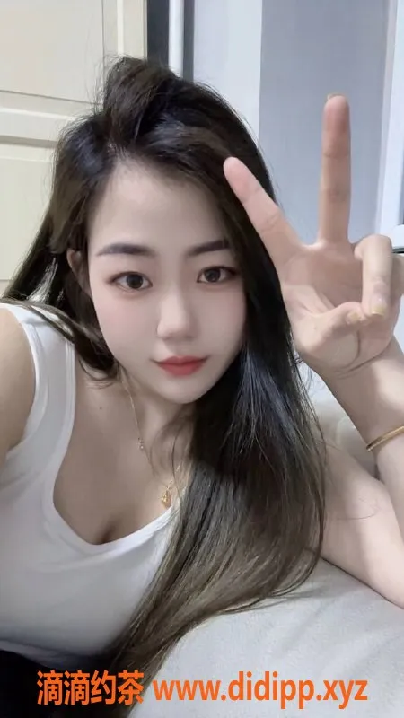 北京楼凤-朝阳雨珊，26岁165cm，臀翘女友，超值1000/p服务