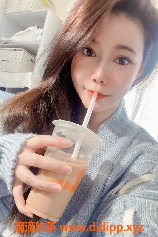 北京楼凤-青年路嫩妹沐鑫，内衣批发15Z起