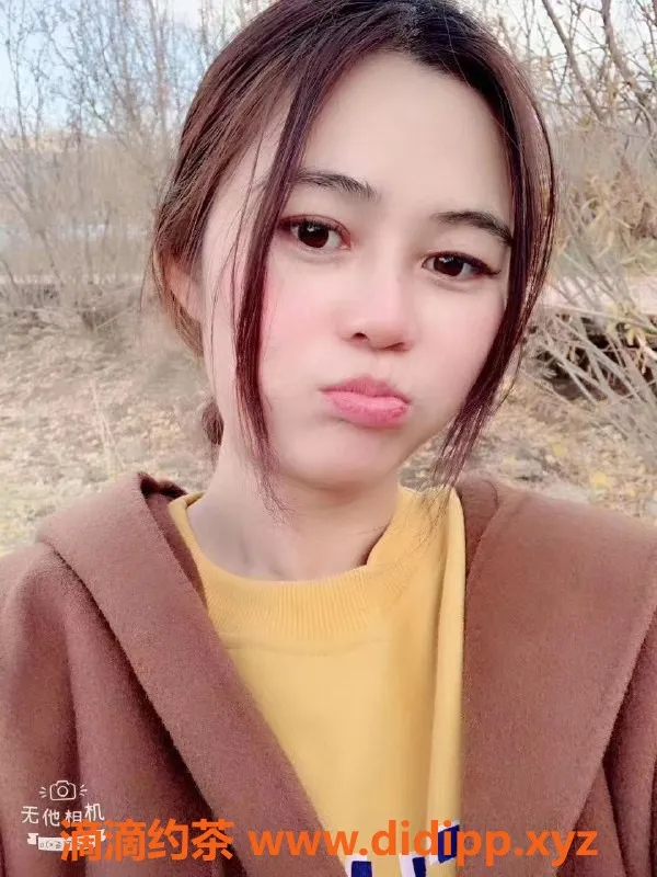 北京楼凤-朝阳小苍井：26岁，160高，96斤，36D，800起