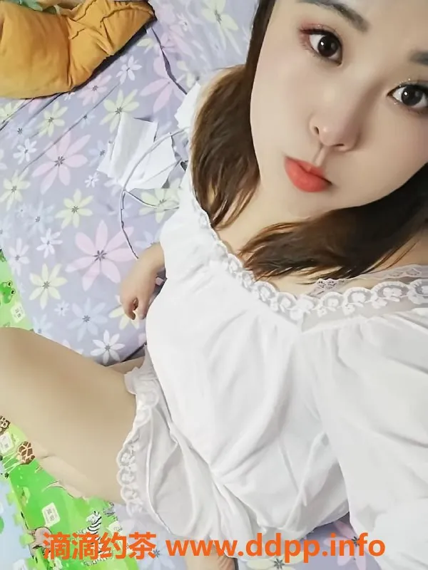 北京楼凤-朝阳桃子，163cm，52kg，百元档陪浴等服务