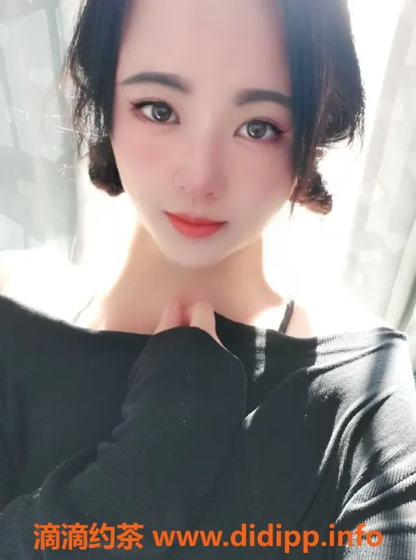 北京楼凤-朝阳桃子，163cm，52kg，百元档陪浴等服务